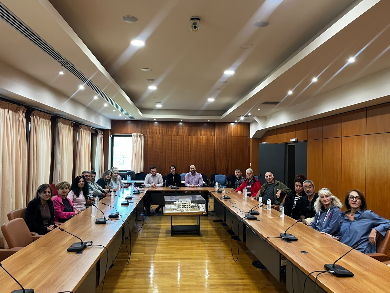 17 νέοι εργαζόμενοι ενισχύουν την καθαριότητα των σχολείων του Δήμου Λυκόβρυσης–Πεύκης